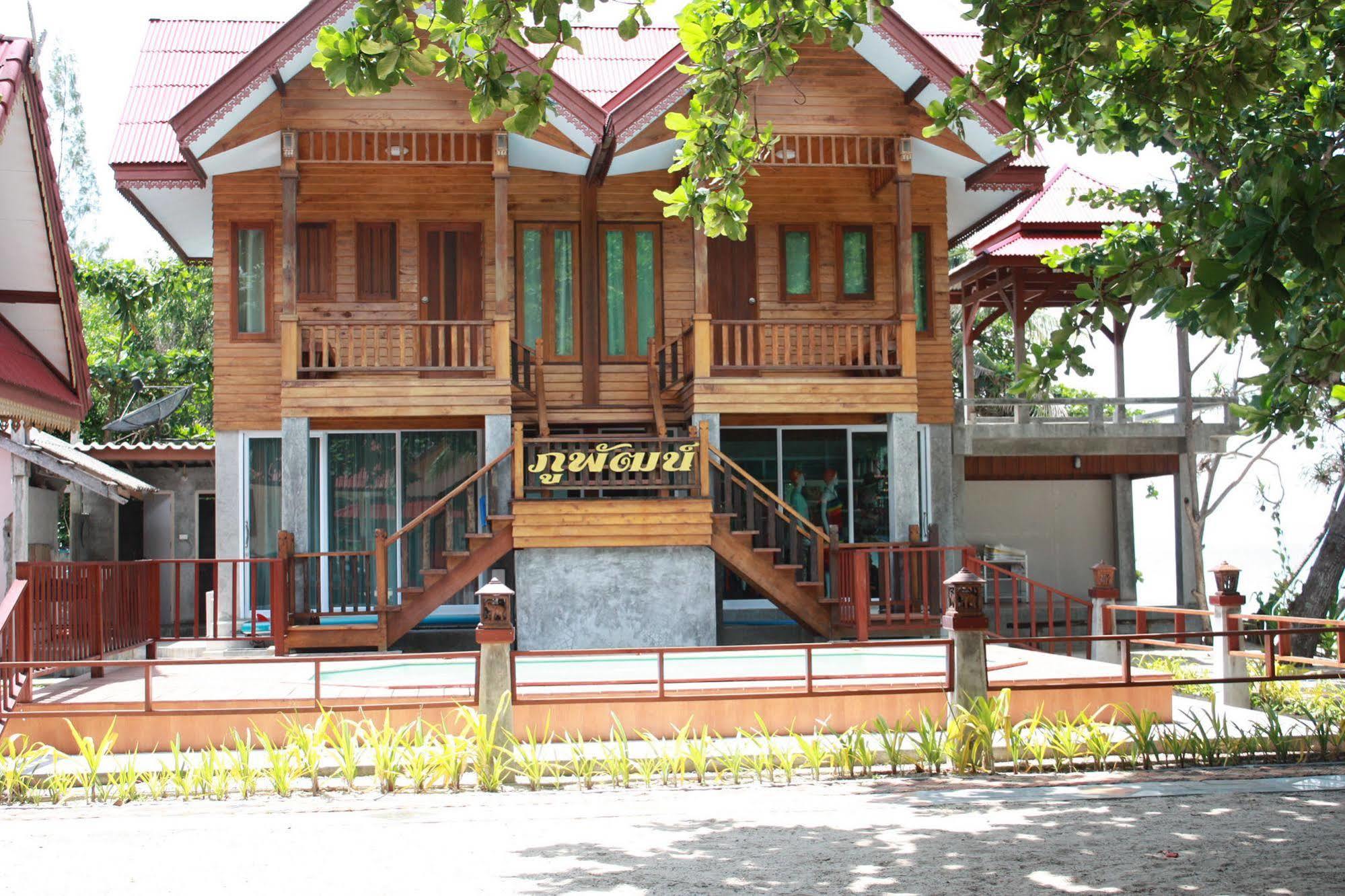 Phuphat Beach Resort Khanom Exteriör bild