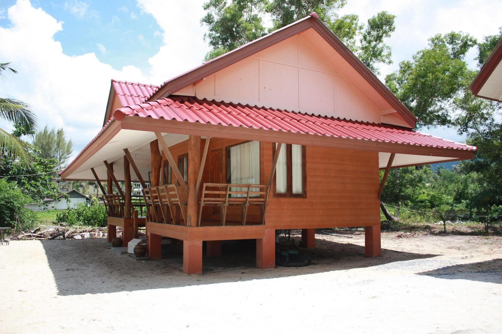Phuphat Beach Resort Khanom Exteriör bild