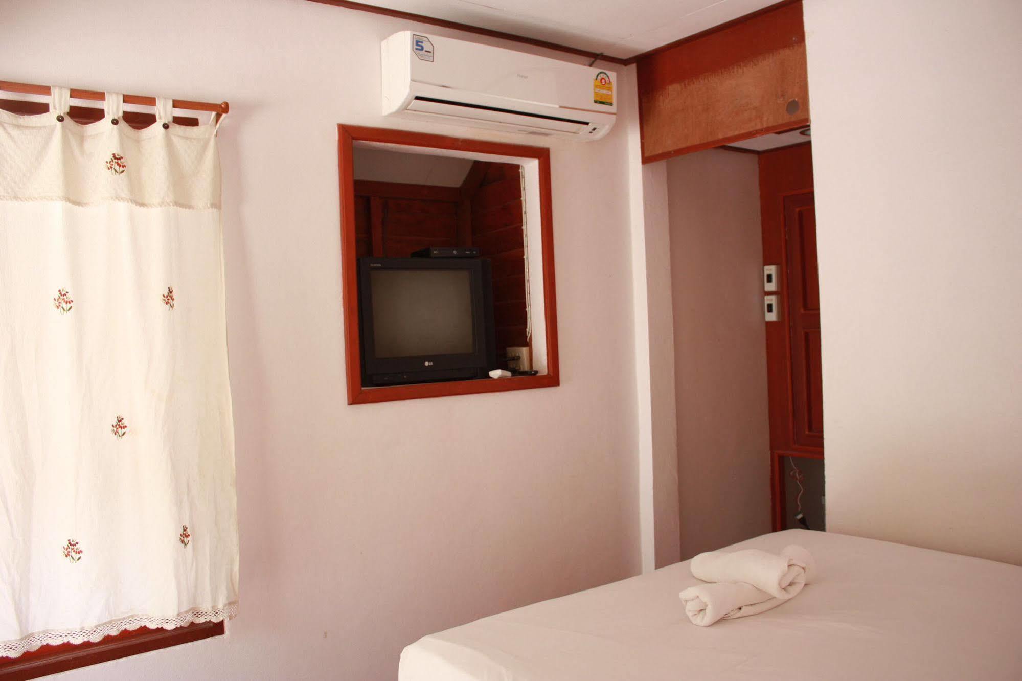 Phuphat Beach Resort Khanom Exteriör bild