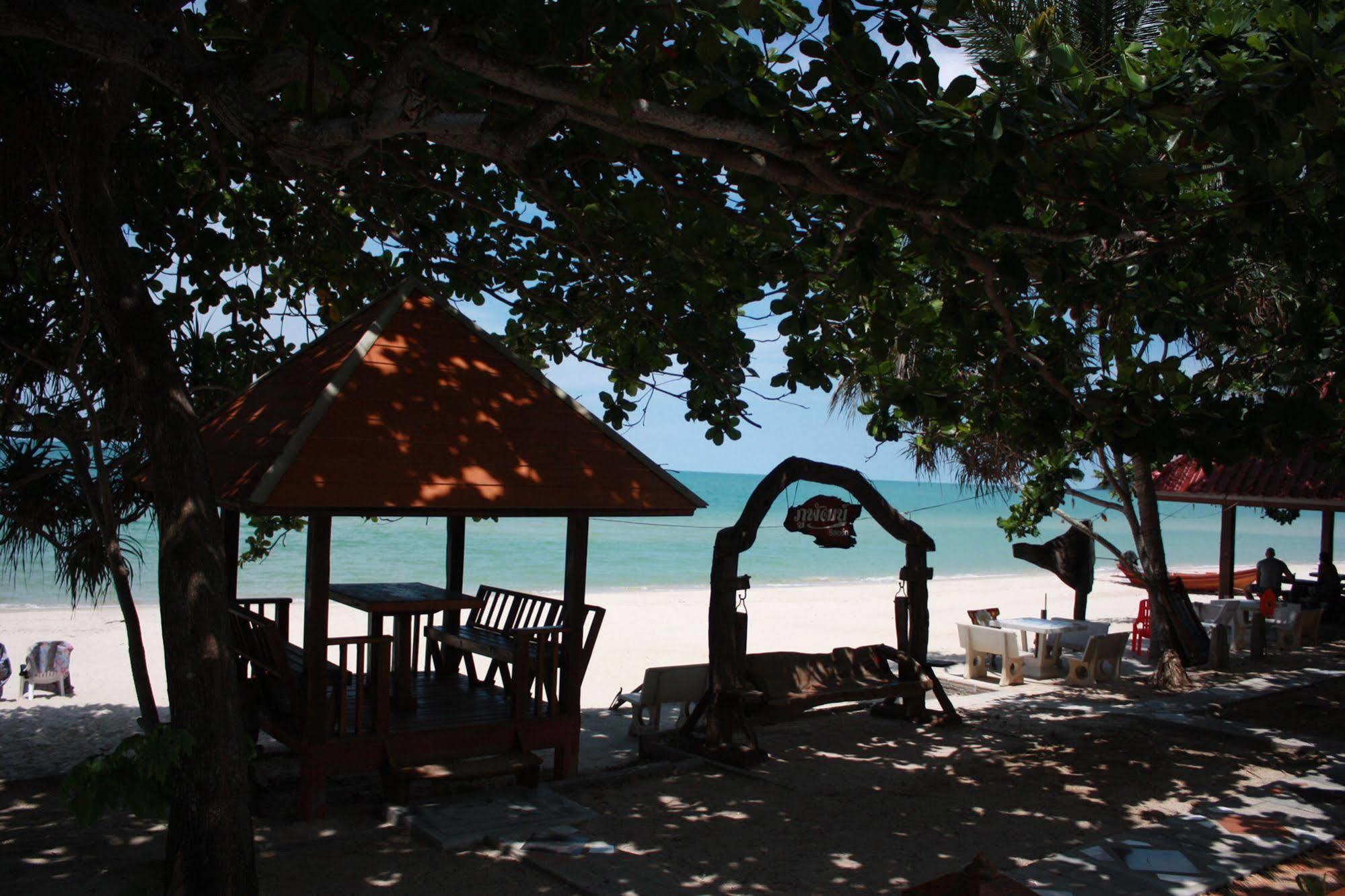 Phuphat Beach Resort Khanom Exteriör bild