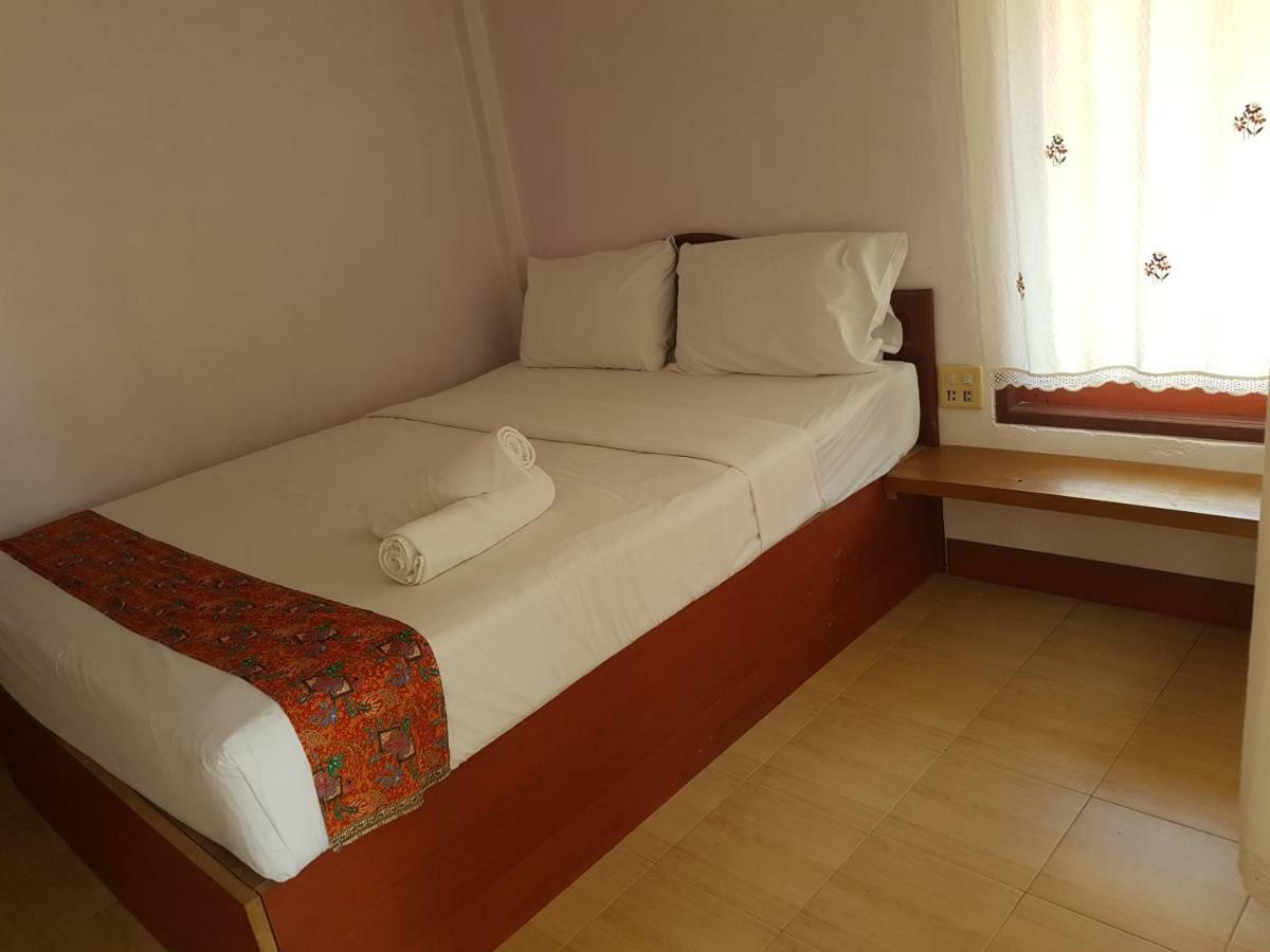 Phuphat Beach Resort Khanom Exteriör bild